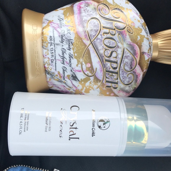 Tanning lotion - Picture 1 of 1